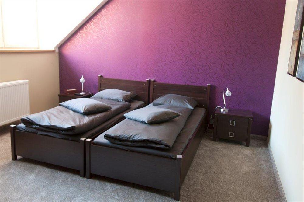Apartmany Becherplatz Karlovy Vary Esterno foto