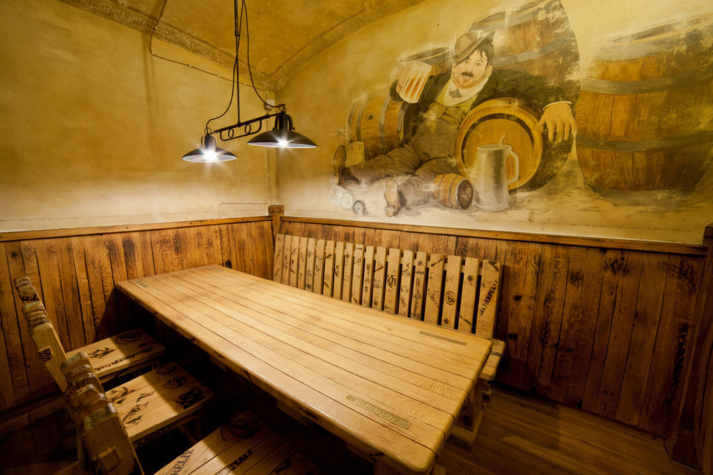 Apartmany Becherplatz Karlovy Vary Esterno foto