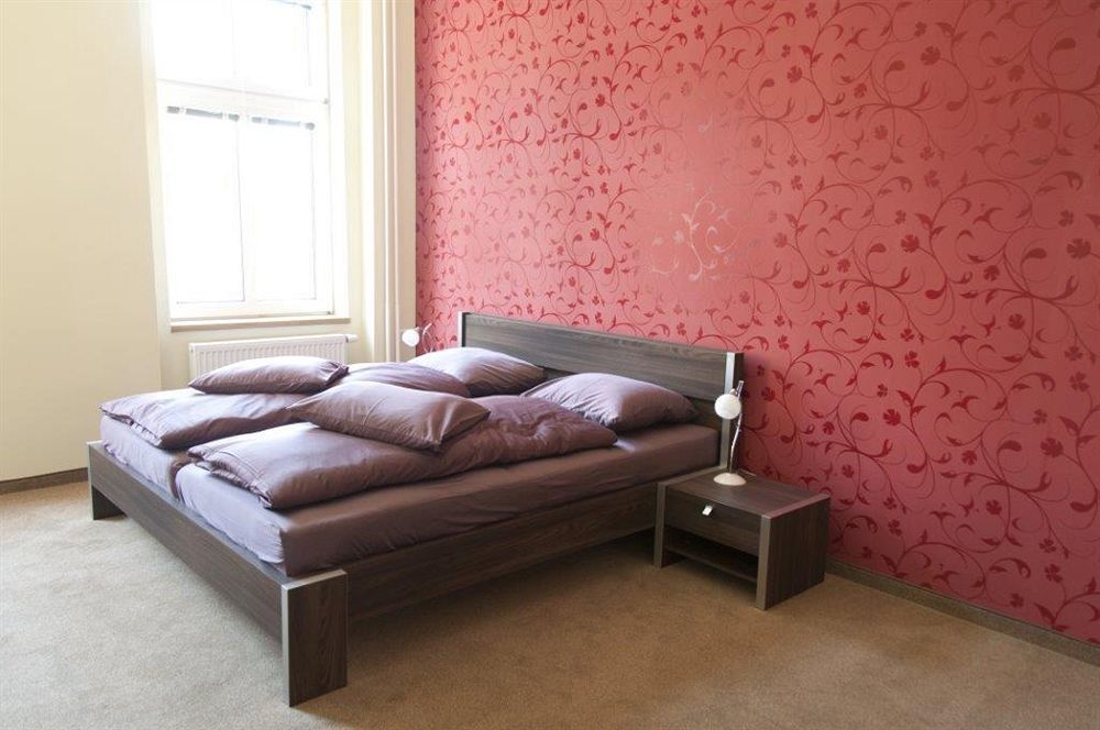 Apartmany Becherplatz Karlovy Vary Esterno foto